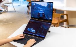 ASUS trình làng siêu phẩm laptop gaming 2 màn hình ROG Zephyrus Duo (GX651) tại Việt Nam