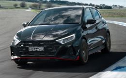Hyundai tung 'hàng hiếm' i20 N Shadow Edition: Máy 1.6T 204 mã lực, e-LSD, số sàn 6 cấp, giới hạn 100 chiếc 