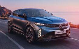 Renault Megane E-Tech 2027 'lột xác' trước ngày ra mắt: Pin LFP 67 kWh, sạc nhanh 165 kW, chạy 500 km/lần sạc