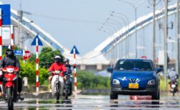 Hà Nội ‘nóng chảy nhựa’ vượt 50°C: Giải mã nguyên nhân, dự báo thời gian chấm dứt nắng nóng?