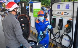 Giá xăng dầu trưa 29/6: E10 và RON 92 đồng loạt ‘phá đáy’, dầu diesel giảm gần 23.000 đồng/lít, giá lăn bánh Mazda CX-5