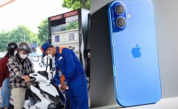 Giá xăng dầu hôm nay 6/7: E10 RON 95 giảm hơn 11.000 đồng/lít từ đỉnh, E5 rẻ như bèo, iPhone 16 có giảm sâu?