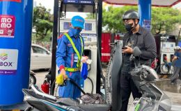 Giá xăng dầu hôm nay 13/7: E10 giảm 11.400 đồng/lít, RON 92 ‘rơi’ xuống ‘đáy’ mới cực rẻ, bảng giá đầy bình xe ga 110cc