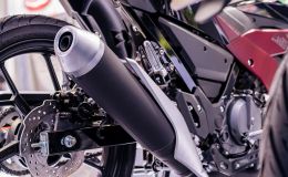 Suzuki chính thức mở bán 'huyền thoại côn tay' 150cc mới tại Việt Nam: Đại chiến Honda Winner R, giá 54,5 triệu đồng