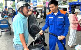 Giá xăng dầu hôm nay 21/7: E10 cách đáy không xa, RON 92 tụt tới 10.200 đồng/lít, bảng giá đầy bình xe ga 150-160cc