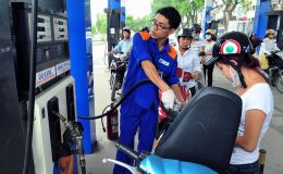Giá xăng dầu chiều 21/7: Dầu diesel giảm ‘mất phanh’ 21.400 đồng, E10 và RON 92 gần chạm đáy, giá lăn bánh VinFast VF 9