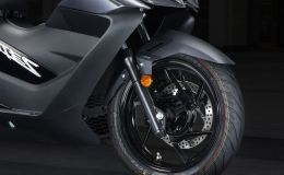 Quyết chiến Honda SH, ‘vua xe ga’ 169cc mới giá 45,8 triệu đồng rẻ hơn Air Blade mà có cả ABS và TCS, màn hình TFT