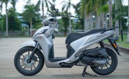 Tin xe hot 21/7: ‘Khắc tinh’ của Honda SH 125i chính thức ra mắt giá 85 triệu đồng, có màn TFT, ABS 2 kênh và TCS