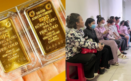 Giá vàng hôm nay 23/7: Vàng SJC nhẫn 9999 'chạm đáy', 'ngược đời' cảnh xếp hàng không bán được vàng