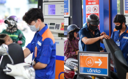 Giá xăng dầu hôm nay 26/7: Xăng Việt Nam rẻ hơn Lào 25.000 đồng/lít, dầu diesel bao nhiêu 1 lít?