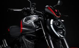 Ducati Monster Plus 2026 Sport Color ra mắt, nhẹ 175 kg, thách thức Yamaha MT-09 bằng chất Ducati