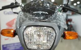 Tin xe máy 9/8: Honda ra mắt ‘huyền thoại côn tay’ mới giá 16 triệu đồng, phân khúc nhỏ hơn Winner R