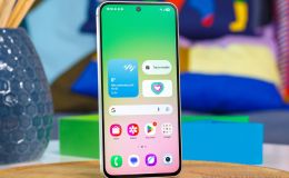 Galaxy A56 5G rẻ sập sàn tháng 8, vua tầm trung một thời có màn xịn hơn iPhone 17e, ngang iPhone 17