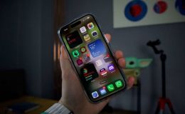 Mẫu iPhone này từng là vua màn 120Hz, thiết kế bỏ xa iPhone 17 Pro, giờ giá chỉ nhỉnh 10 triệu dễ mua