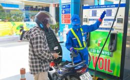 Giá xăng dầu chiều nay 22/8: Dầu diesel rẻ hơn đỉnh 16.000 đồng, E10 và RON 92 rất gần đáy, giá lăn bánh VinFast VF 9