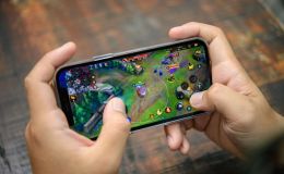 Đánh giá khả năng chơi game trên iPhone X trong năm 2026: Liên Quân, Free Fire vẫn chơi tốt, có cân được các game nặng?