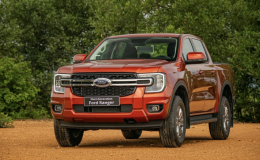 Ford Ranger lấy lại ‘ngôi vương’ bán tải, Toyota Hilux bám đuổi trong tháng 7/2026