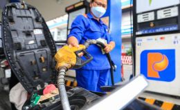 Giá xăng dầu hôm nay 5/9: E10 RON95 và E5 EON92 rất gần 18.000 đồng, Diesel giảm 'cắm đầu', giá đầy bình xe máy Piaggio
