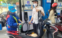 Giá xăng dầu chiều nay 8/9: Xăng E10 cao hơn đáy 3.267 đồng, RON 92 có về 17.000 đồng/lít? Giá đầy bình xe ga 150-160cc