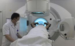 Xôn xao thông tin ‘kẹp tiền vào sổ’ để được xạ trị sớm tại bệnh viện E, Bộ Y tế chỉ đạo khẩn