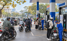 Cập nhật giá xăng dầu hôm nay 18/9 mới nhất: Xăng E5, E10 cán mốc cao chót vót? Xăng sắp điều chỉnh tiếp?