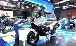 Taro ATS-402T Rally gây chú ý tại CIMA 2026: Scooter 2 xi-lanh 400cc, phanh ABS, TCS đấu ADV350