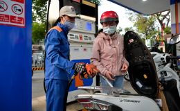 Giá xăng dầu trưa 27/9: E10 RON 95 và E5 RON 92 triển vọng về 21.000 đồng/lít từ tuần tới? Giá đầy bình xe ga 150-160cc