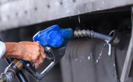 Xăng sinh học E10 tiêu chuẩn mức V là gì? Vì sao giá luôn cao hơn các loại xăng khác?