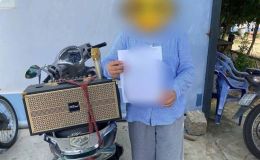 Bức xúc vì khoản nợ 100 triệu đồng, người phụ nữ làm điều bất ngờ khiến cả khu dân cư chú ý