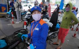 Giá xăng dầu hôm nay 8/10: Dầu diesel đã hạ, E5 RON 92 và E10 RON 95 cách đáy hơn 7.000 đồng, giá lăn bánh VinFast VF 3