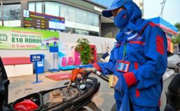 Giá xăng dầu hôm nay 11/10: Dầu giảm liền 2 kỳ, E5 RON 92 và E10 RON 95 còn cách đáy bao nhiêu? Giá đầy bình xe ga 110cc