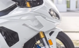Sốc với BMW S1000RR mới: Lột xác toàn diện, cánh gió hầm hố, quyết đấu Ducati Panigale V4