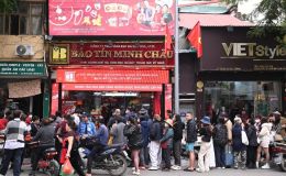 Giá vàng hôm nay tối 12/10: Vàng SJC vàng nhẫn 9999 mất giá từng giờ, thận trọng giao dịch mua bán!