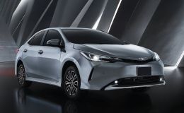 Toyota chính thức ra mắt mẫu sedan hạng C đẹp long lanh giá 589 triệu đồng: Thiết kế sang hơn Mazda 3 và Kia K3