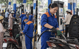 Giá xăng dầu hôm nay 21/10: Dầu vừa tăng lại giảm? Xăng E5 xăng E10 trong nước dự báo hạ mạnh chiều mai?