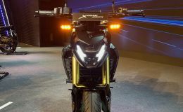 Tin xe trưa 21/10: ‘Vua côn tay’ 250cc mới ra mắt với giá 54 triệu đồng, rẻ ngang Honda Winner R và Yamaha Exciter