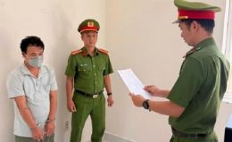 Nguồn cơn người đàn ông cầm hung khí chửi bới, đập phá đuổi theo nhân viên y tế ở Bệnh viện Đa khoa Vũng Tàu