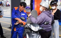 Giá xăng E10 hôm nay 29/10: Có thể tăng 800 đồng/lít sau điều chỉnh? Xăng E5 còn tăng mạnh hơn?