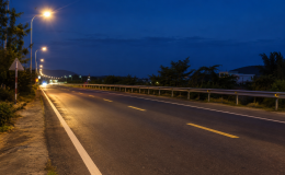 Va chạm ô tô trên đường Mũi Né, nam thanh niên tử vong sau tiếng động lớn