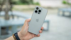 Vua smartphone iPhone 15 Pro Max giá giảm mạnh giữa tháng 5, vẫn được khách Việt ưa chuộng hơn Galaxy S24 Ultra
