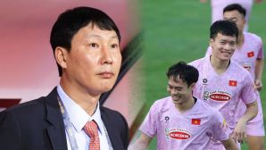 HLV Kim Sang Sik có thêm trợ thủ đắc lực, rộng cửa giành danh hiệu cùng ĐT Việt Nam