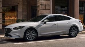 Mazda ra mắt 'tân binh' đẹp 'đốn tim', giá dễ mua cạnh tranh với Toyota Camry và Honda Accord