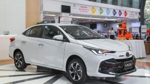 Quên Honda City và Hyundai Accent đi, khách Việt săn đón Toyota Vios vì giá lăn bánh 'rẻ như cho'