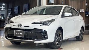 Giá Toyota Vios lăn bánh đầu tháng 2/2025 ‘rẻ như bèo’, đẩy Hyundai Accent và Honda City vào thế khó