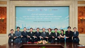 Hà Nội Metro hợp tác với Xanh SM, VinBus, FGF Và V-Green xây dựng mạng lưới giao thông xanh cho thủ đô