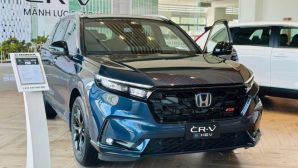 Giá lăn bánh Honda CR-V cực cạnh tranh cuối tháng 2/2025 nhờ ưu đãi khủng, 'lật đổ' Mazda CX-5