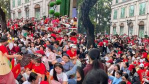 Ngay lúc này: Cùng đu 'concert' quốc gia online cùng 'khối yêu nước' tại TP Hồ Chí Minh