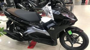 Bảng giá xe Honda Air Blade 2025 tháng 5/2025 giảm cực mạnh sau 30/4: Khách Việt đổ xô mua vì quá rẻ