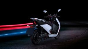 Tin xe 3/5: Ra mắt ‘vua xe ga’ mới giá 68 triệu đồng, ‘hạ đo ván’ Honda SH Mode với thiết kế cực đẹp