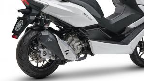 Quên Honda SH đi, ‘vua xe ga’ mới ‘Made in Italy’ ra mắt, thiết kế đẹp hơn hẳn Air Blade, giá cực rẻ